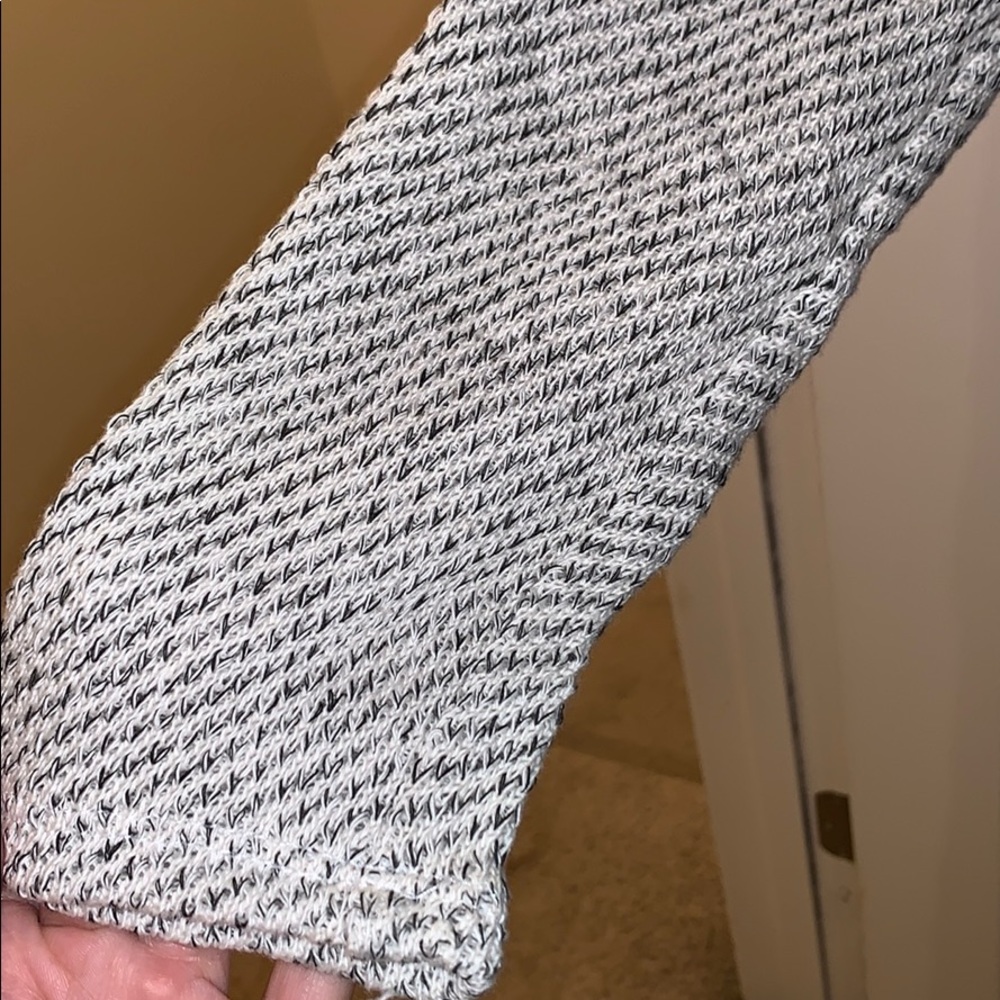 Long sweater - Picture 3 of 3